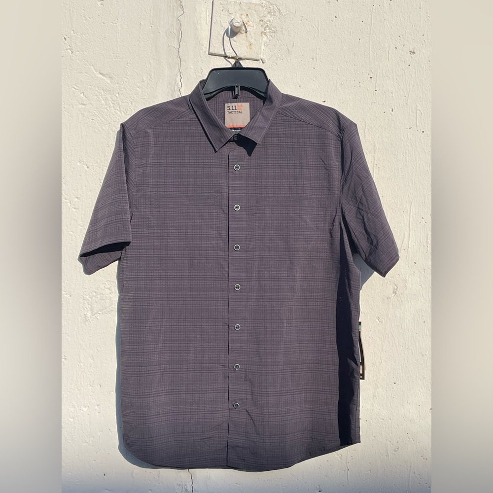 NEW 5.11 Tactical Ellis Shirt Men’s Medium RapidDraw Vent Tac Short Sleeve gray